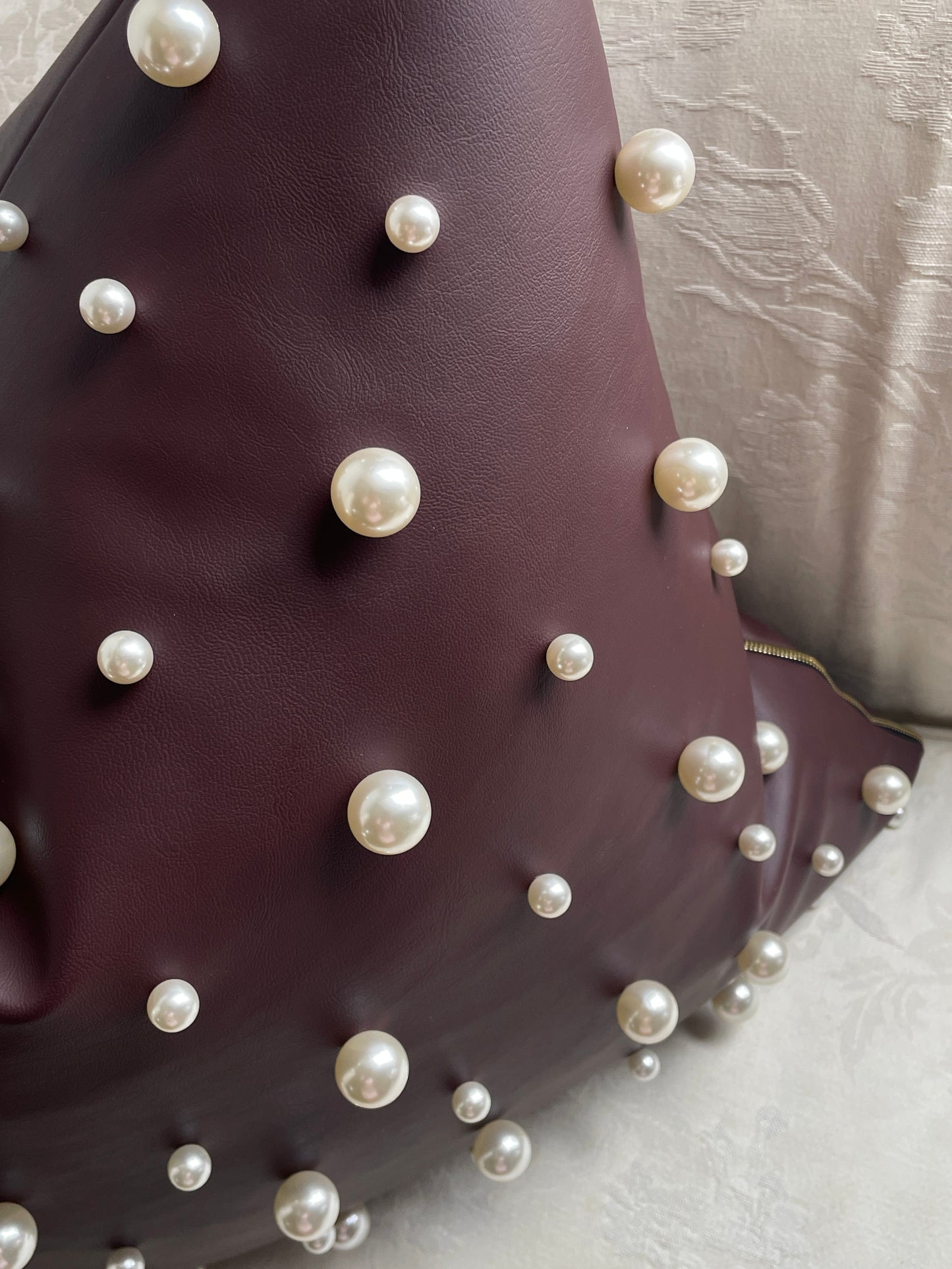 OXBLOOD PEARL | Pearl Pillow